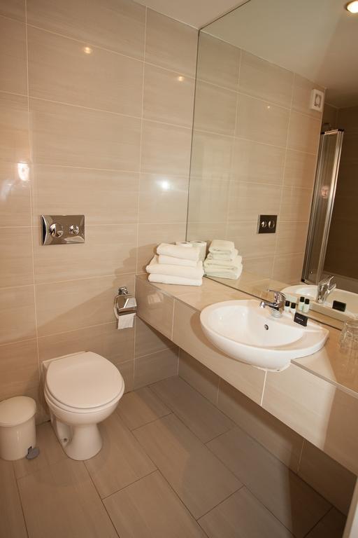Earl Of Desmond Hotel Трали Номер фото